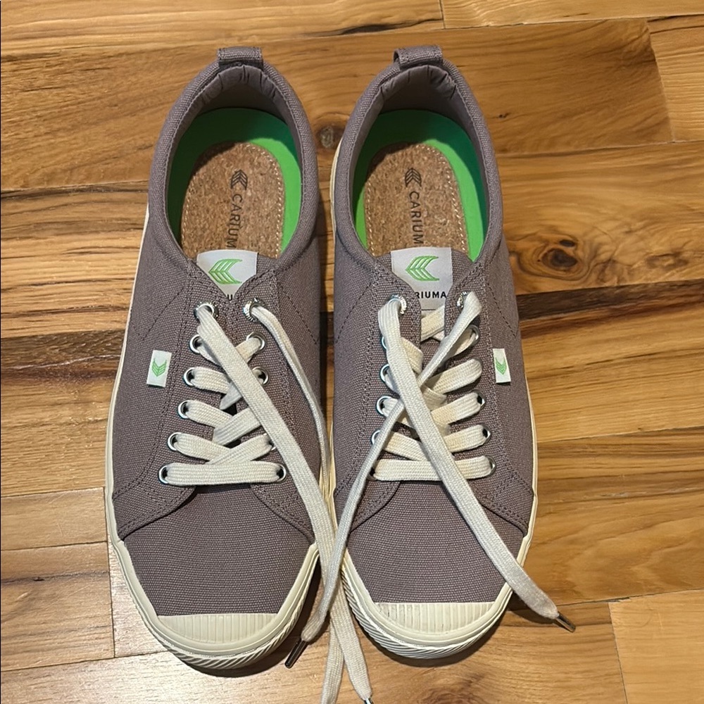 Cariuma Taupe Canvas Sneakers with Green Details